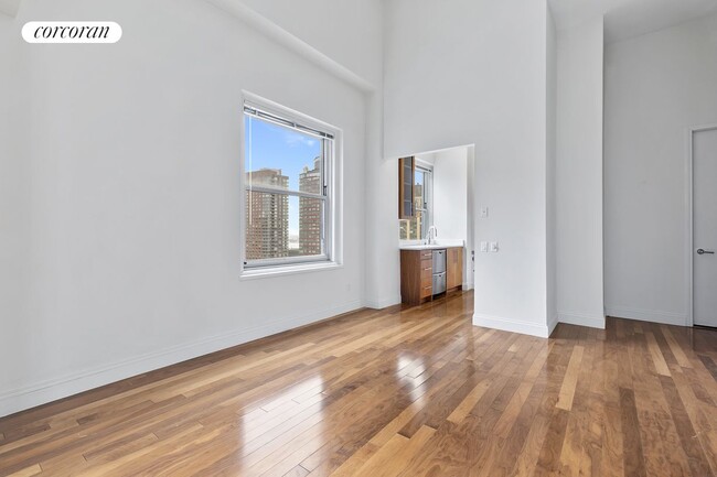 Building Photo - 88 Greenwich St