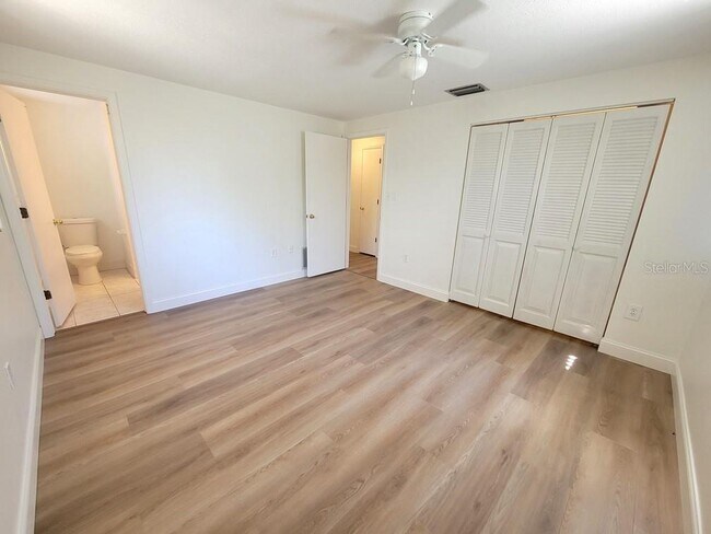 Building Photo - 10329 Castalie Dr