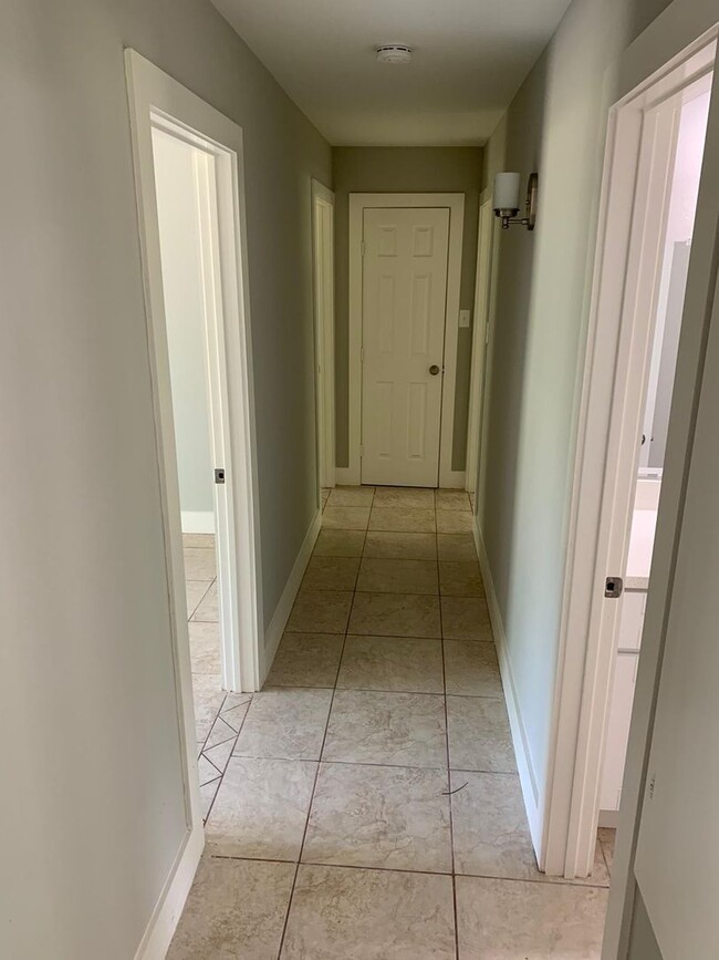 Building Photo - Gorgeous all renovated Home in Lumberton, TX!
