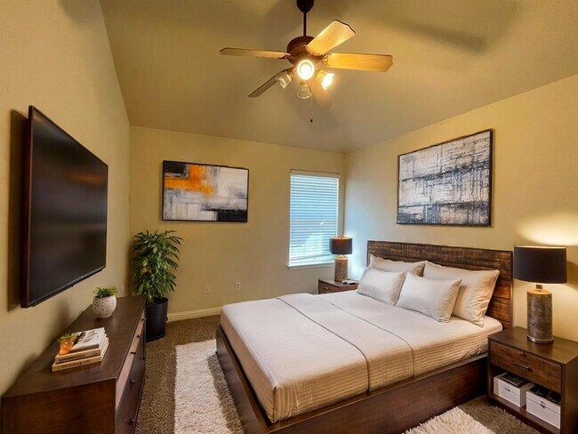 Building Photo - 3664 Fossilwood Way