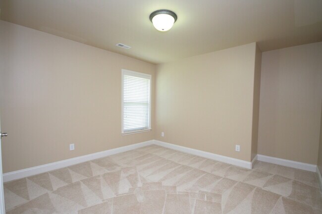 Building Photo - 239 Healey Dr