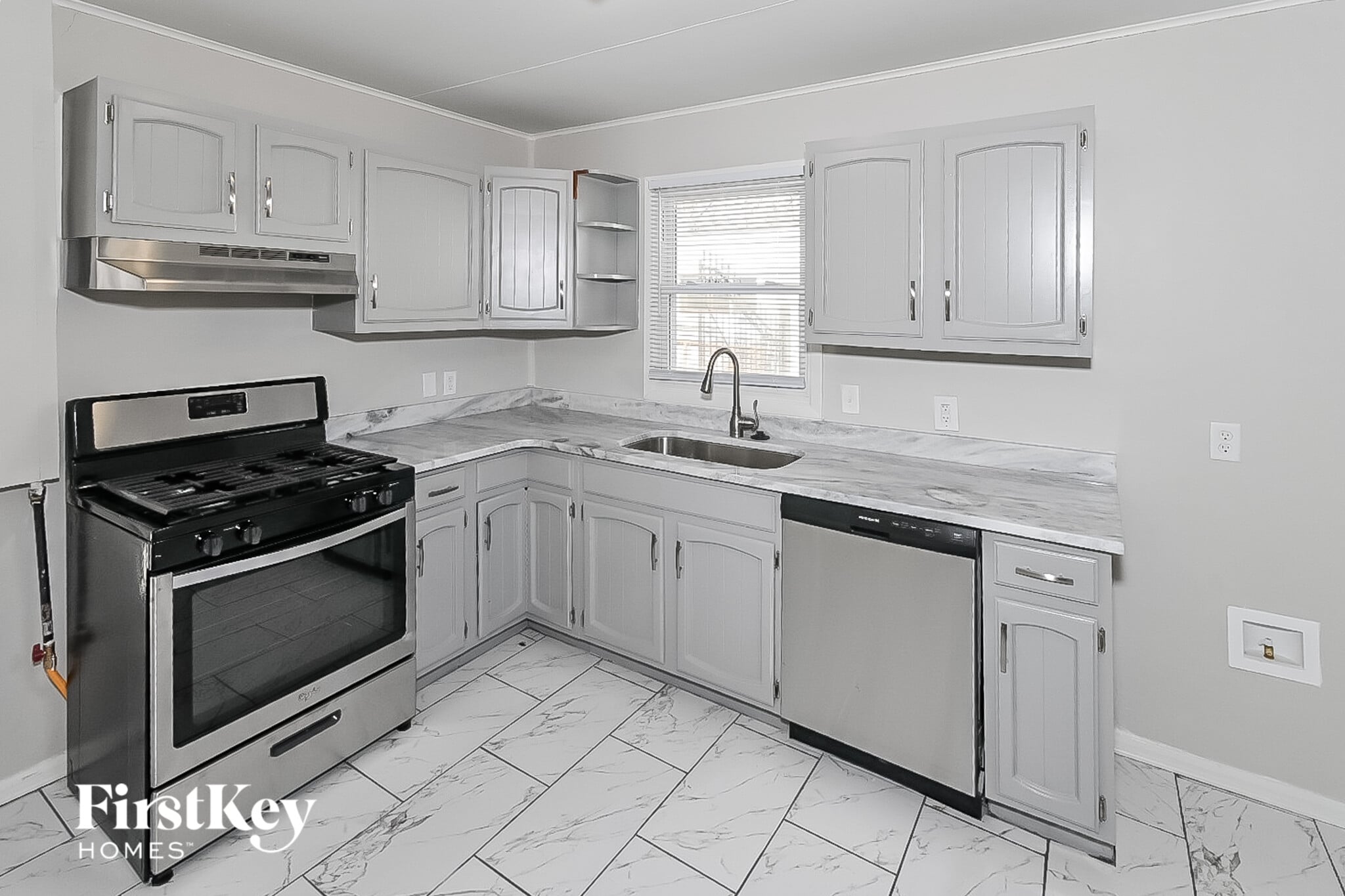 Building Photo - 415 McDermitt Rd