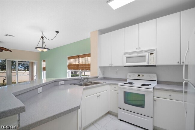 Building Photo - 8535 Athena Ct