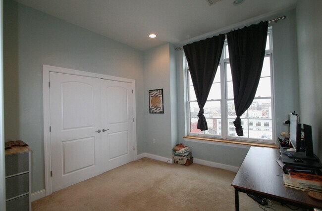 Building Photo - 769 Montgomery St