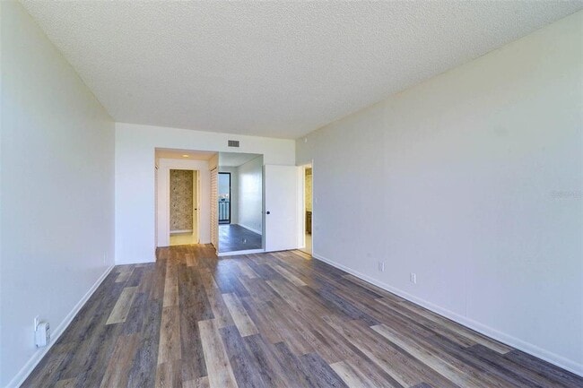 Building Photo - 50 Coe Rd