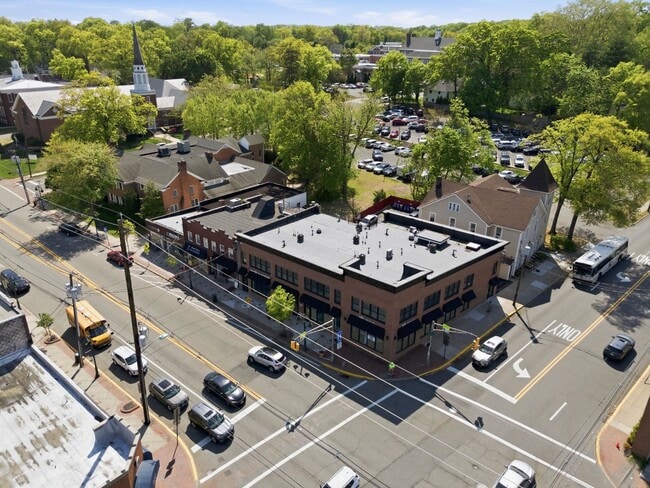 Building Photo - 386 Kinderkamack Rd