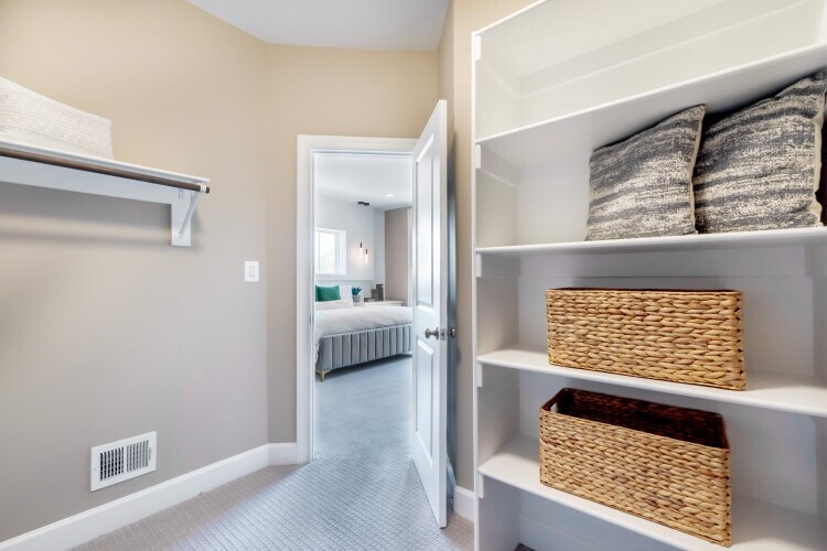 Primary closet - 5205 Ridgeview Retreat Dr