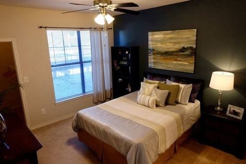 Building Photo - 11800 Dessau Rd