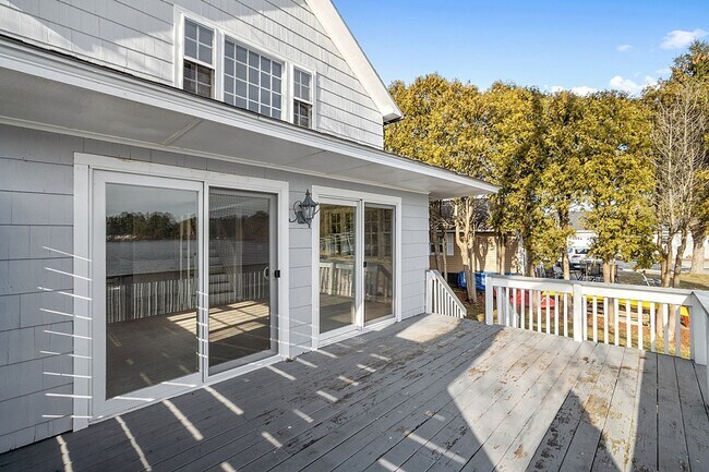 Building Photo - 52 Point Pleasant Rd