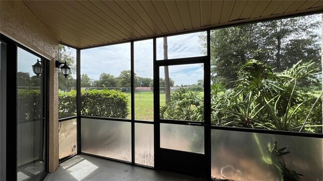 Building Photo - 7811 Sugar Bend Dr