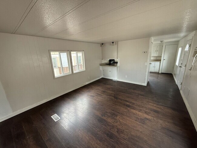Building Photo - 1303 N College Ave