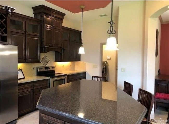 Building Photo - 35 Fairmont Ave