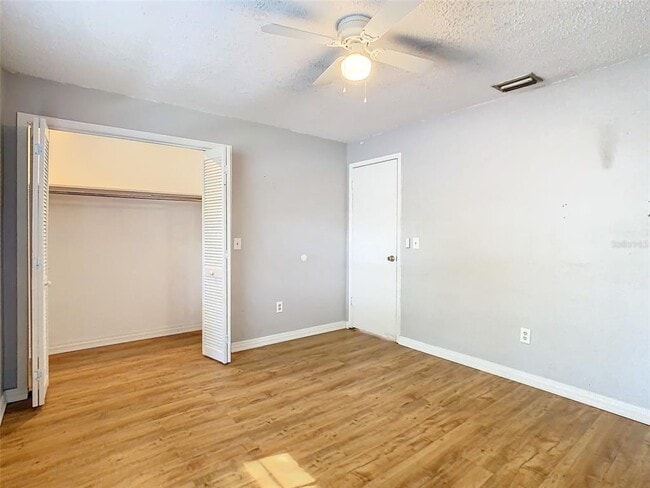 Building Photo - 214 7th St N