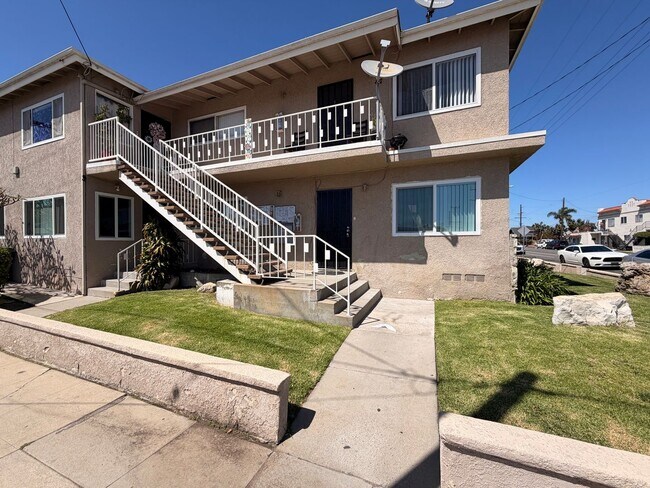 Building Photo - Completely Remodeled 2 Bed, 1 Bath in San Pedro w/ Garage Parking!
