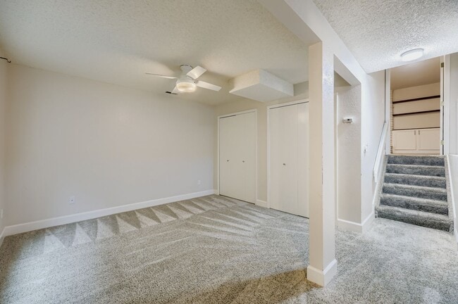 Building Photo - 3435 Mountainside Dr