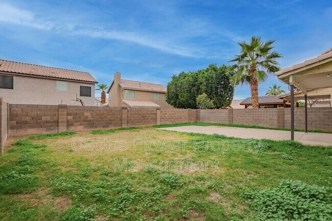 Building Photo - 1651 E Flint St