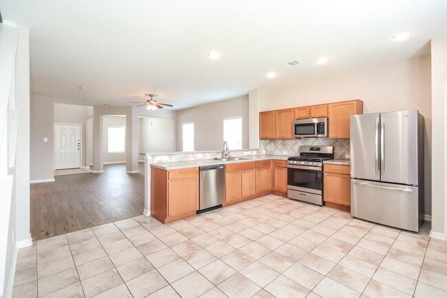 Building Photo - 2302 Thunderbolt Peak Dr