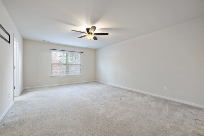 Building Photo - Move-In Ready Highland Creek Beauty! 4BR + Office + Den + Loft | Private Pond View & Top Communit...