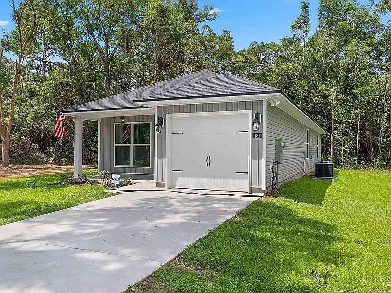 Building Photo - 8418 Cherry Ave