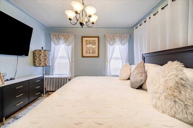 Building Photo - "Charming 1-Bedroom Retreat in the Heart of Bronx - Your Perfect Urban Oasis!"