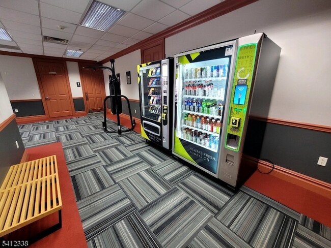 Building Photo - 225 Windmill Ct