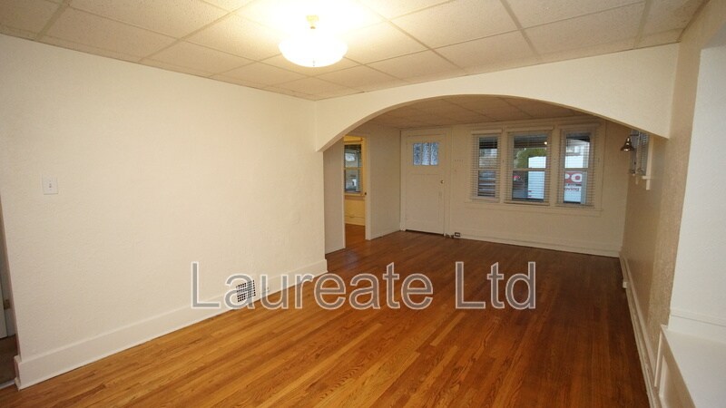 Building Photo - 3717 S Cherokee St