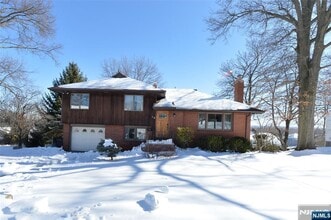 Building Photo - 79 Grand St