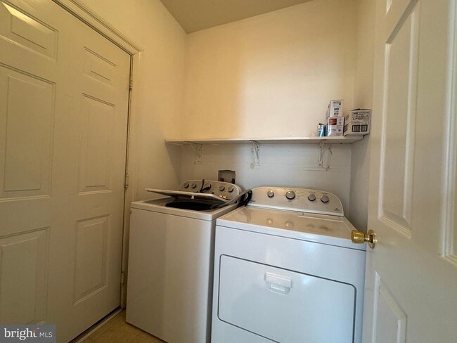 Building Photo - 13868 Piedmont Vista Dr
