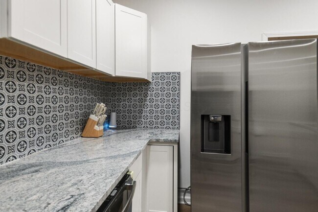 Building Photo - 150 N 22nd St