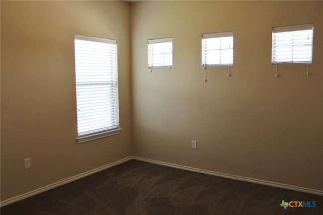 Building Photo - 1136 Brown Rock Dr