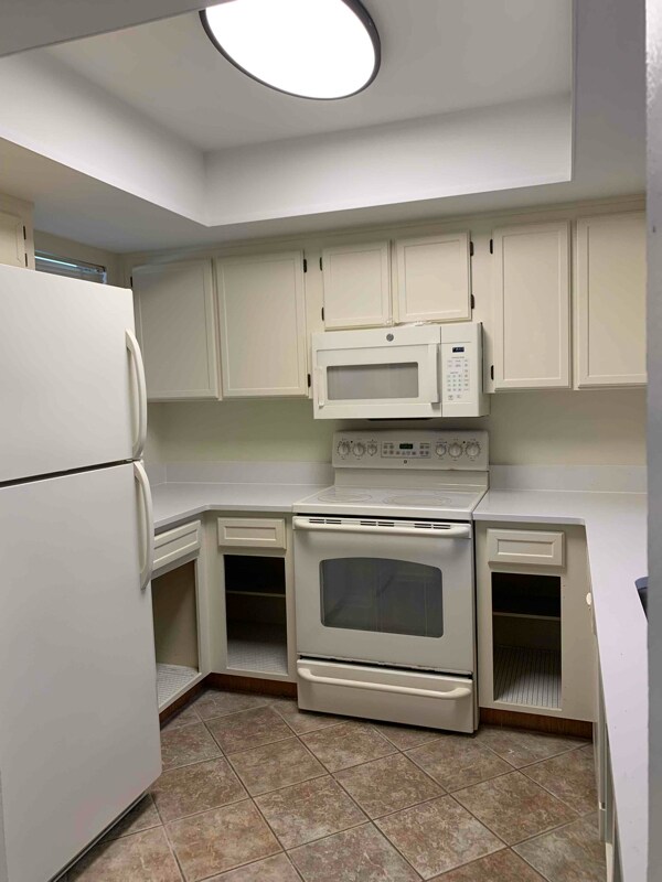 Building Photo - 253 S Wilderness Point