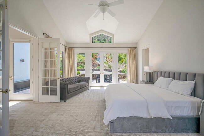 Building Photo - Welcome to Your Luxurious Napa Valley Retr...