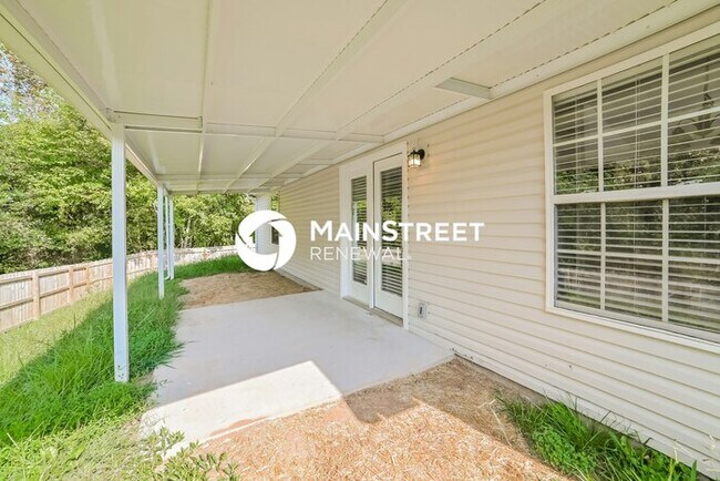 Building Photo - 3 Bedroom Pet-Friendly Home in CORRYTON, T...