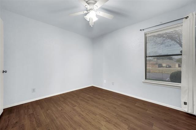 Building Photo - 2111 E Belt Line Rd