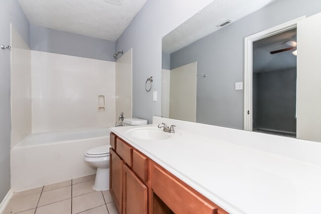 Building Photo - 20735 Dewberry Creek Ln