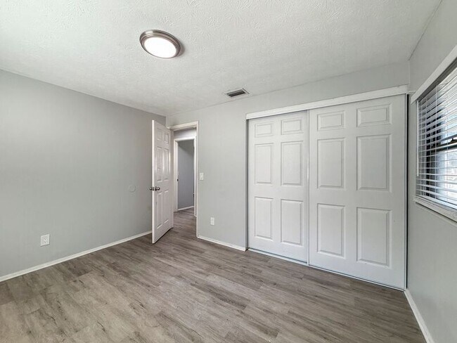 Building Photo - 7740 Arble Dr