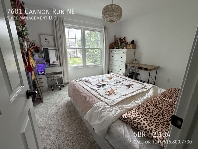Building Photo - 7601 Cannon Run Dr NE