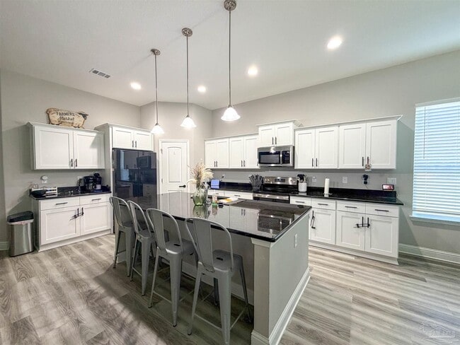 Building Photo - 4578 Red Oak Dr