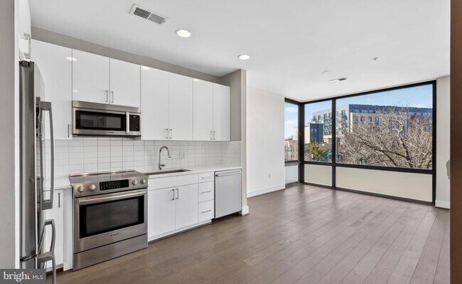 Building Photo - 1500 Pennsylvania Ave. SE