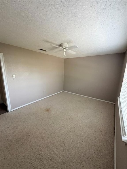 Building Photo - 1549 Spanish Oaks Dr