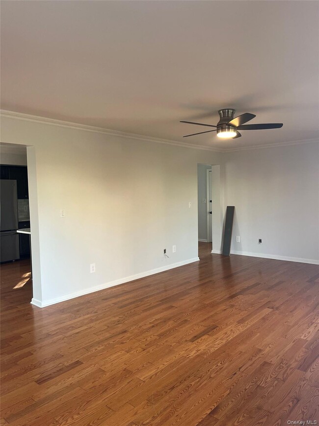 Building Photo - 8 Marion Ave