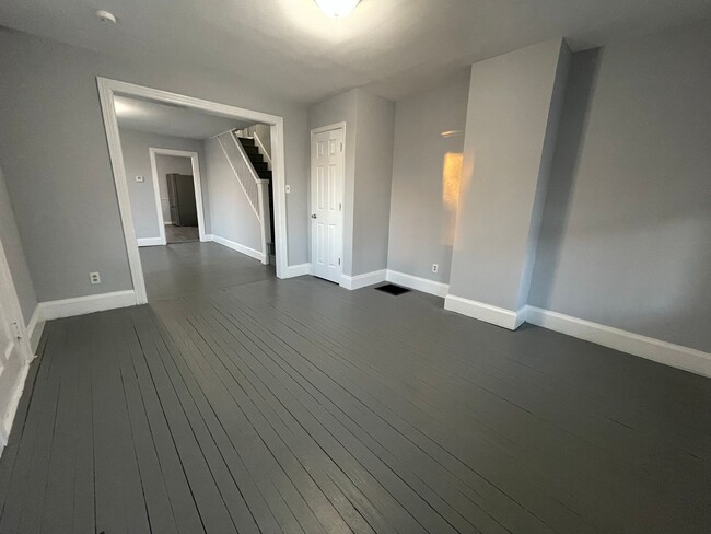 Building Photo - 215-217 Cleveland Avenue