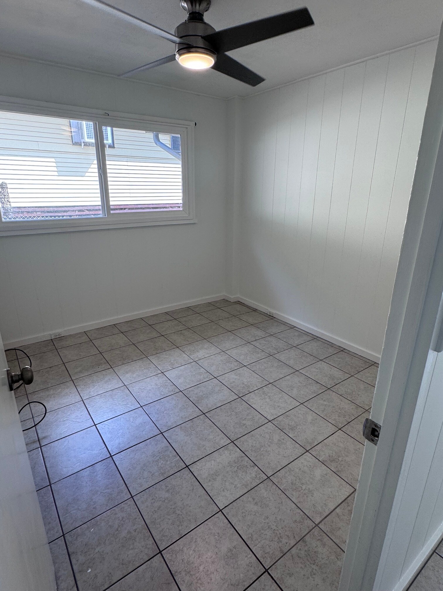 Building Photo - 1576 Pahulu St