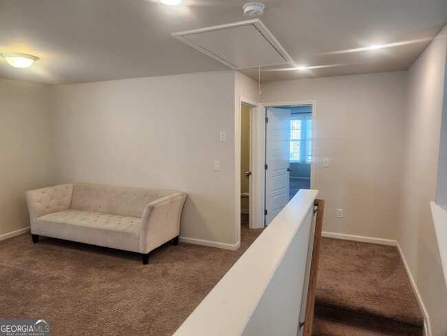 Building Photo - 47 Station Overlook Dr