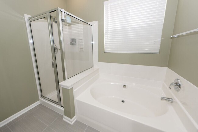 Building Photo - 3 Bedroom 3 Bath Single Family Home in Bridges of Summerville - Summerville