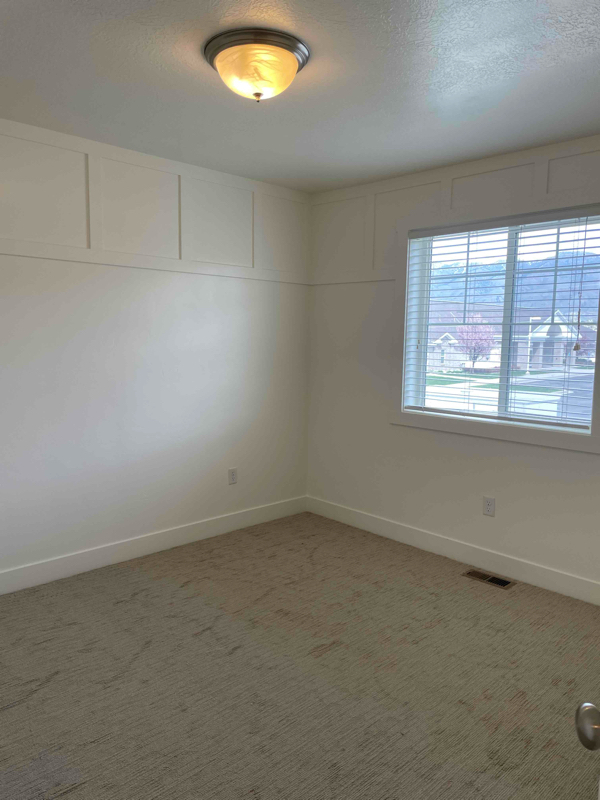 Building Photo - 1547 N 400 W