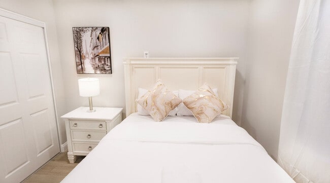 Building Photo - 8356 Adams St