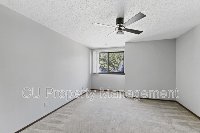 Building Photo - 505 Clearwater Dr