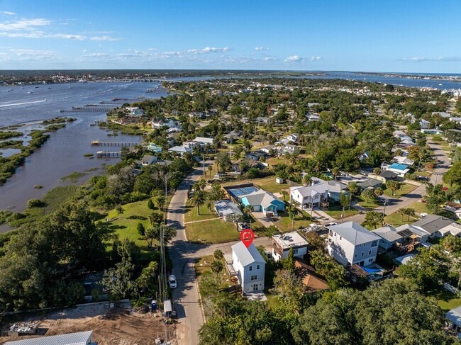 Building Photo - 524 Arricola Ave