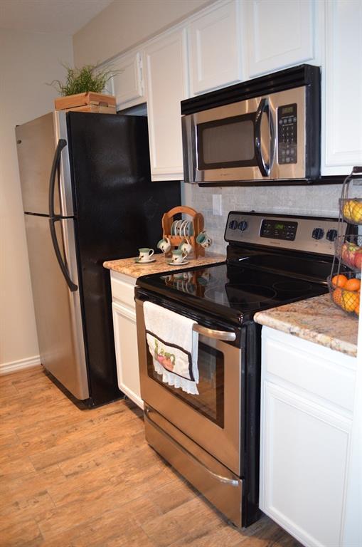 Building Photo - 10176 Oakberry St